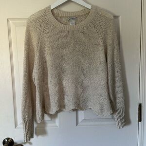 Scalloped hem cream sweater